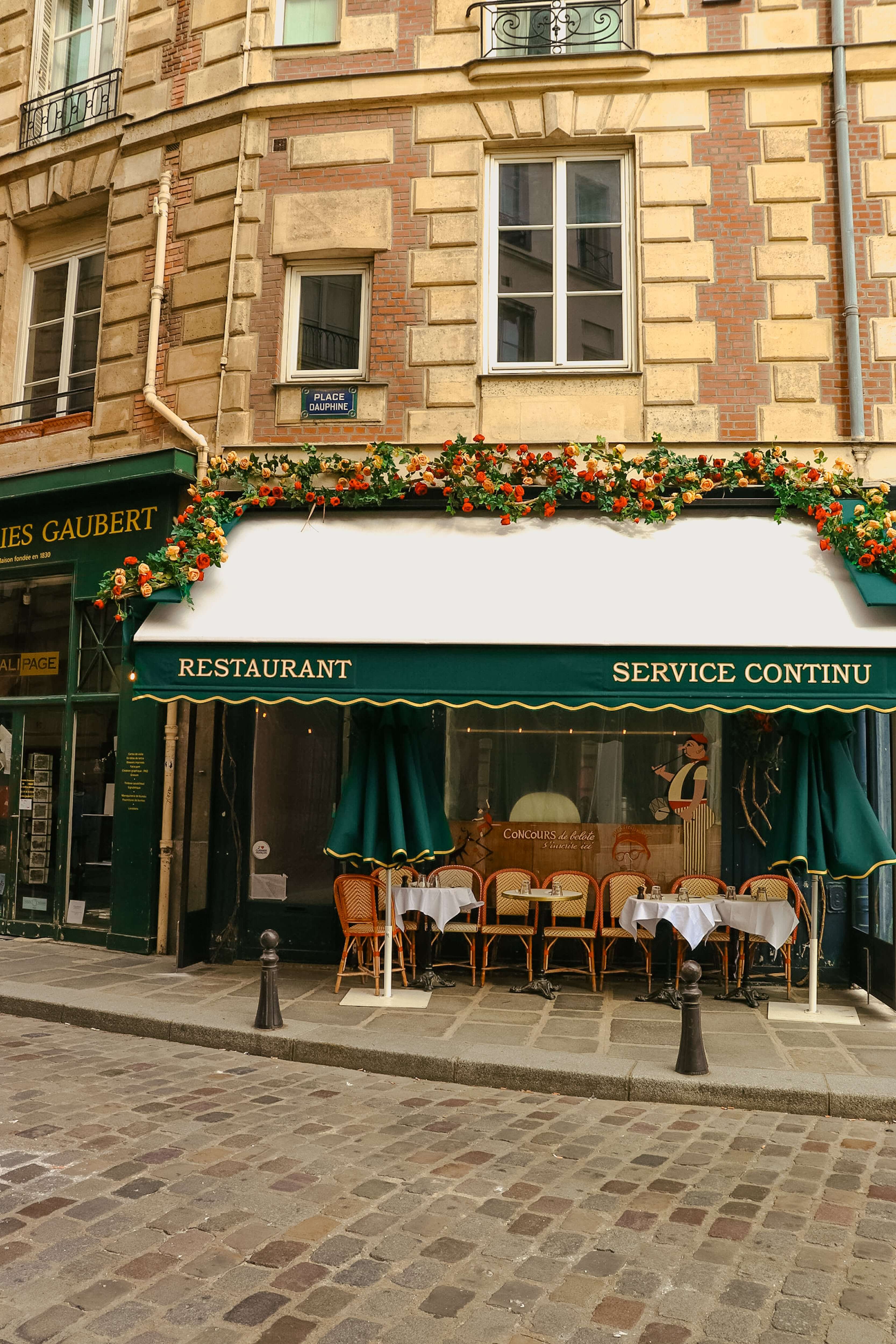Restaraunt terrace